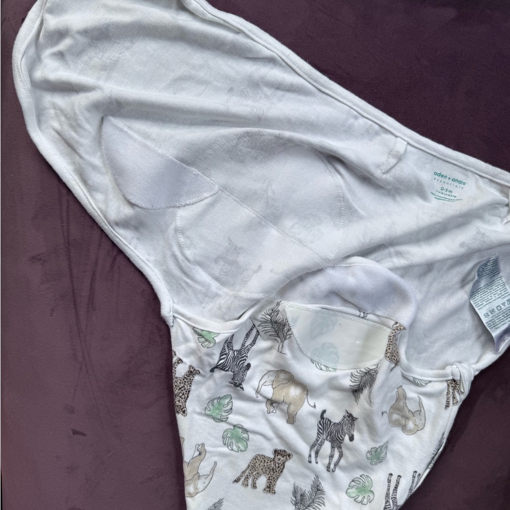 aden + anais essentials swaddle • 0-3m (NWOT) - Picture 3 of 5